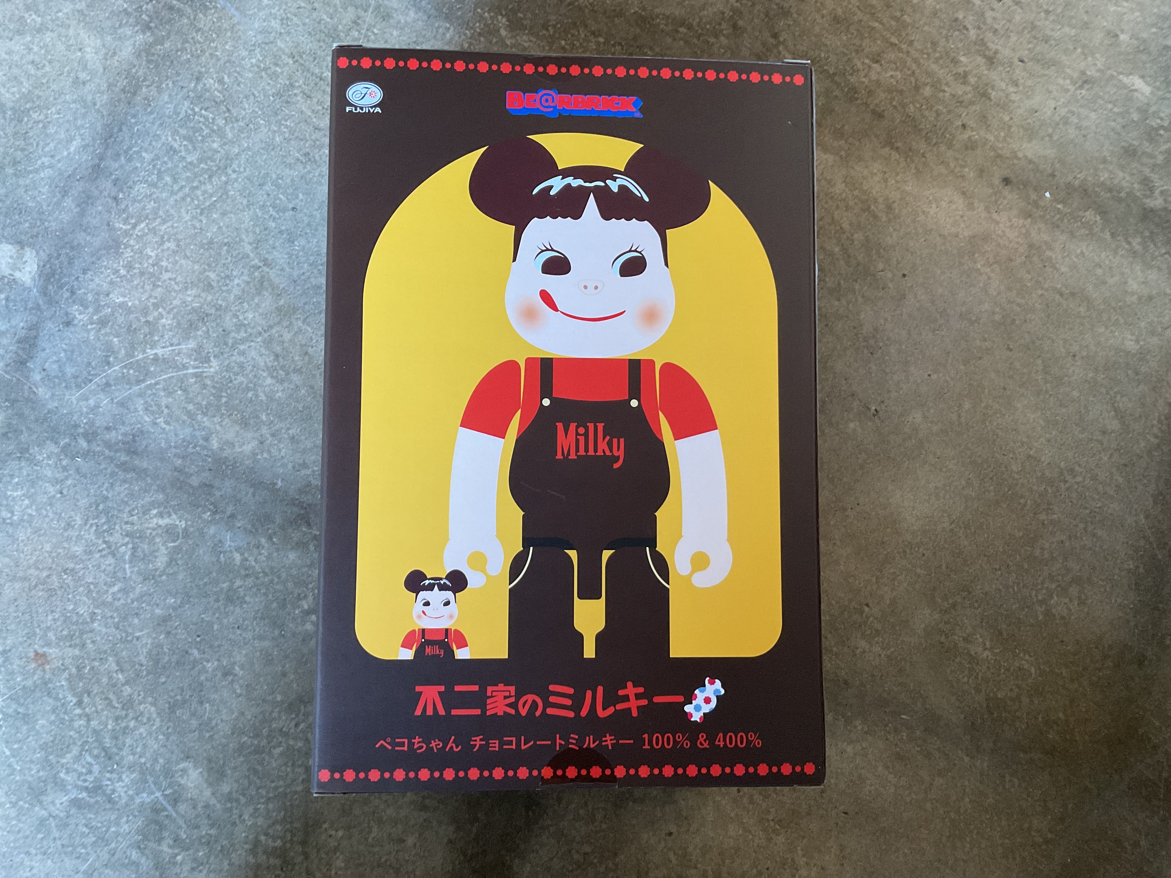 Pekochan Chocolate Milky 100% and 400% Be@rbrick Setp