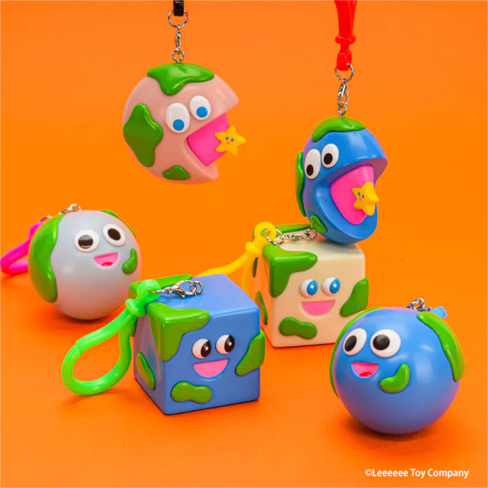 HELLO IN THE WORLD !! Vol.4 LeeeeeeToy/Child of the Earth Mascot Charm